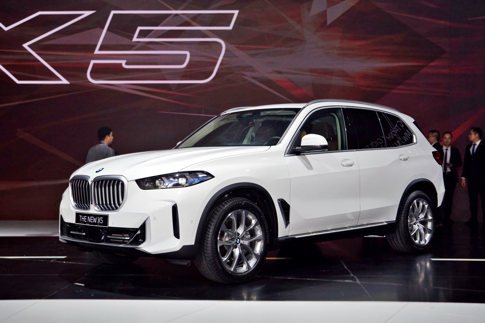 BMW X5 LCI 2023 trình làng tại Việt Nam với giá từ 3,9 tỷ đồng