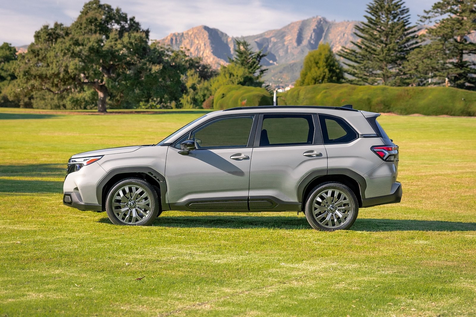 Subaru Forester 2024 'lột xác' với kiểu dáng hoàn toàn mới Subaru Forester 2024 'lột xác' với kiểu dáng hoàn toàn mới