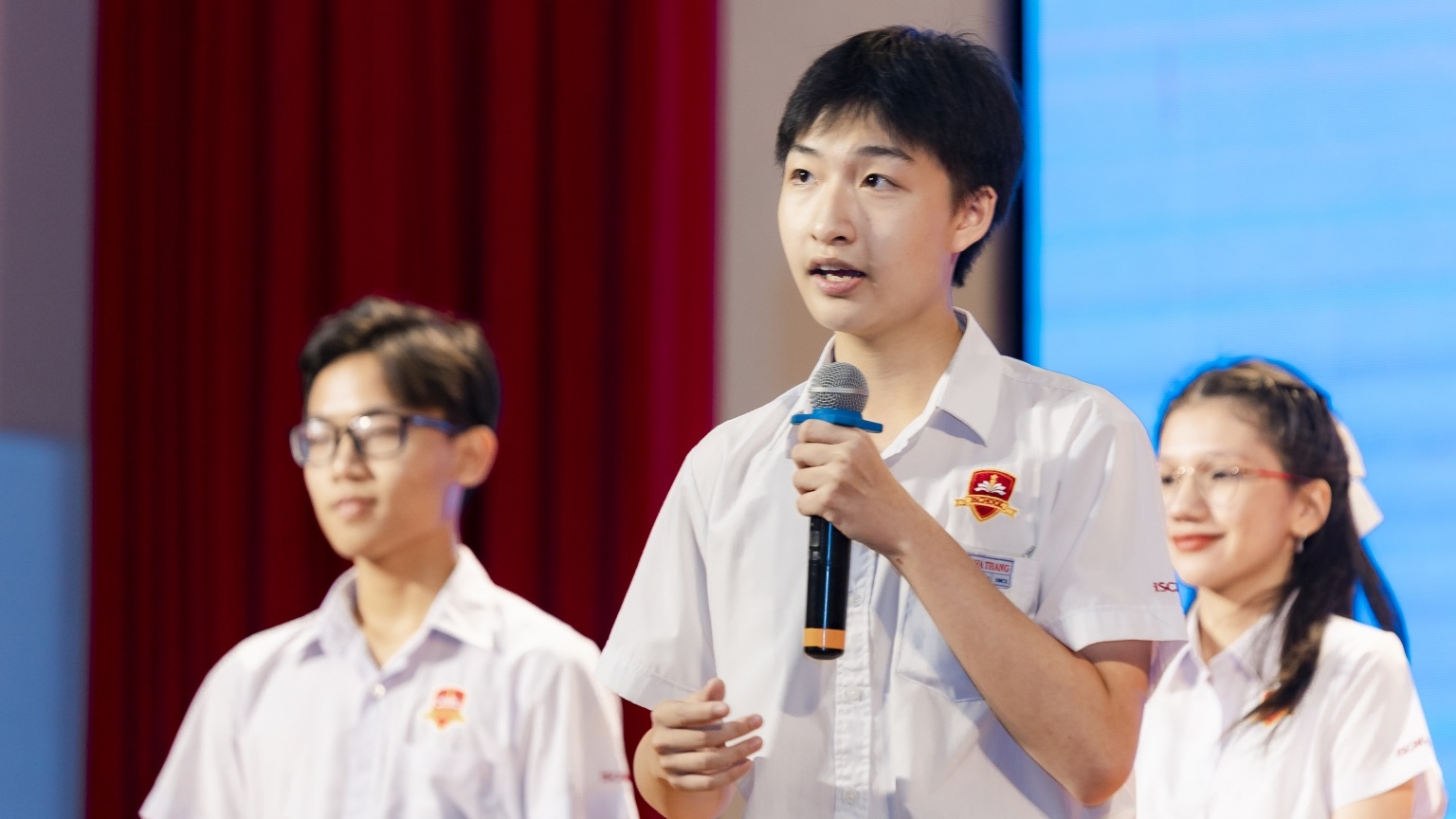 iSERS tranh biện tiếng Anh cực "gắt" về phát triển bền vững