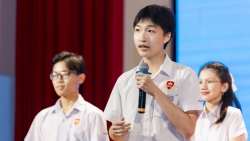 iSERS tranh biện tiếng Anh cực "gắt" về phát triển bền vững