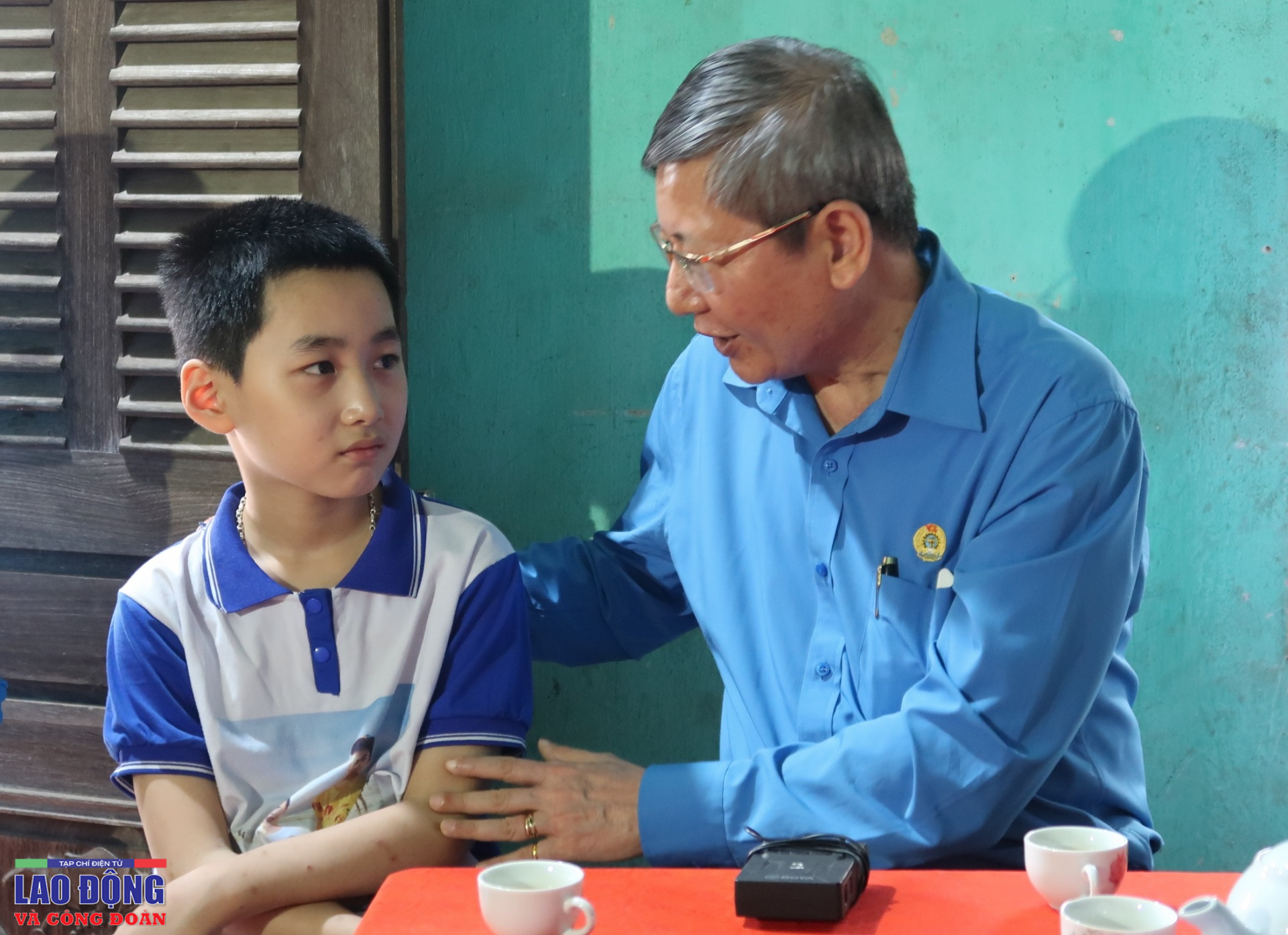 Tạp chí Lao động và Công đoàn ngày càng gắn kết bền chặt với các cấp công đoàn Tạp chí Lao động và Công đoàn ngày càng gắn kết bền chặt với các cấp công đoàn