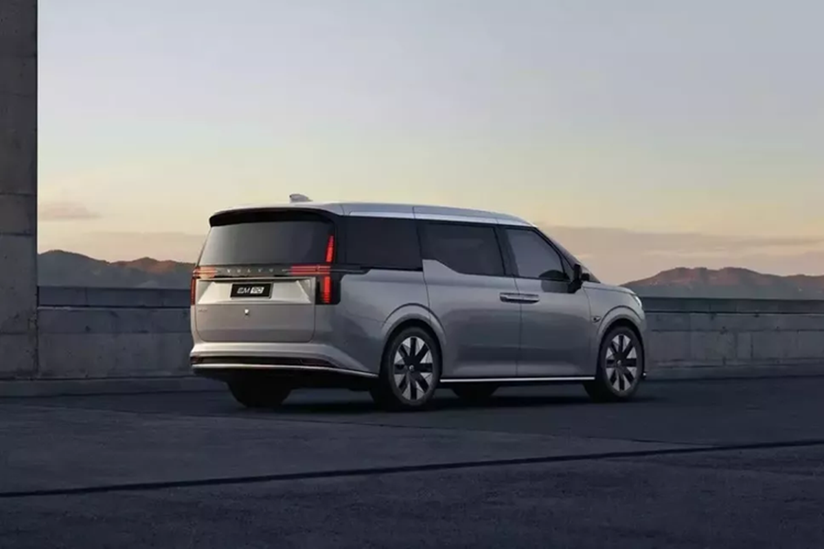 Cận cảnh volvo em90 - mẫu mpv điện đầu tiên của hãng xe thụy Điển