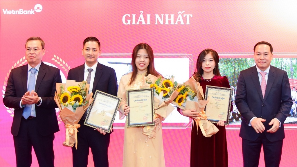 Vinh danh tác phẩm hưởng ứng giải Búa liềm vàng