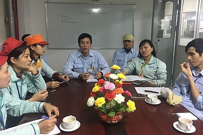 Món quà của Công đoàn và niềm vui của người mẹ công nhân