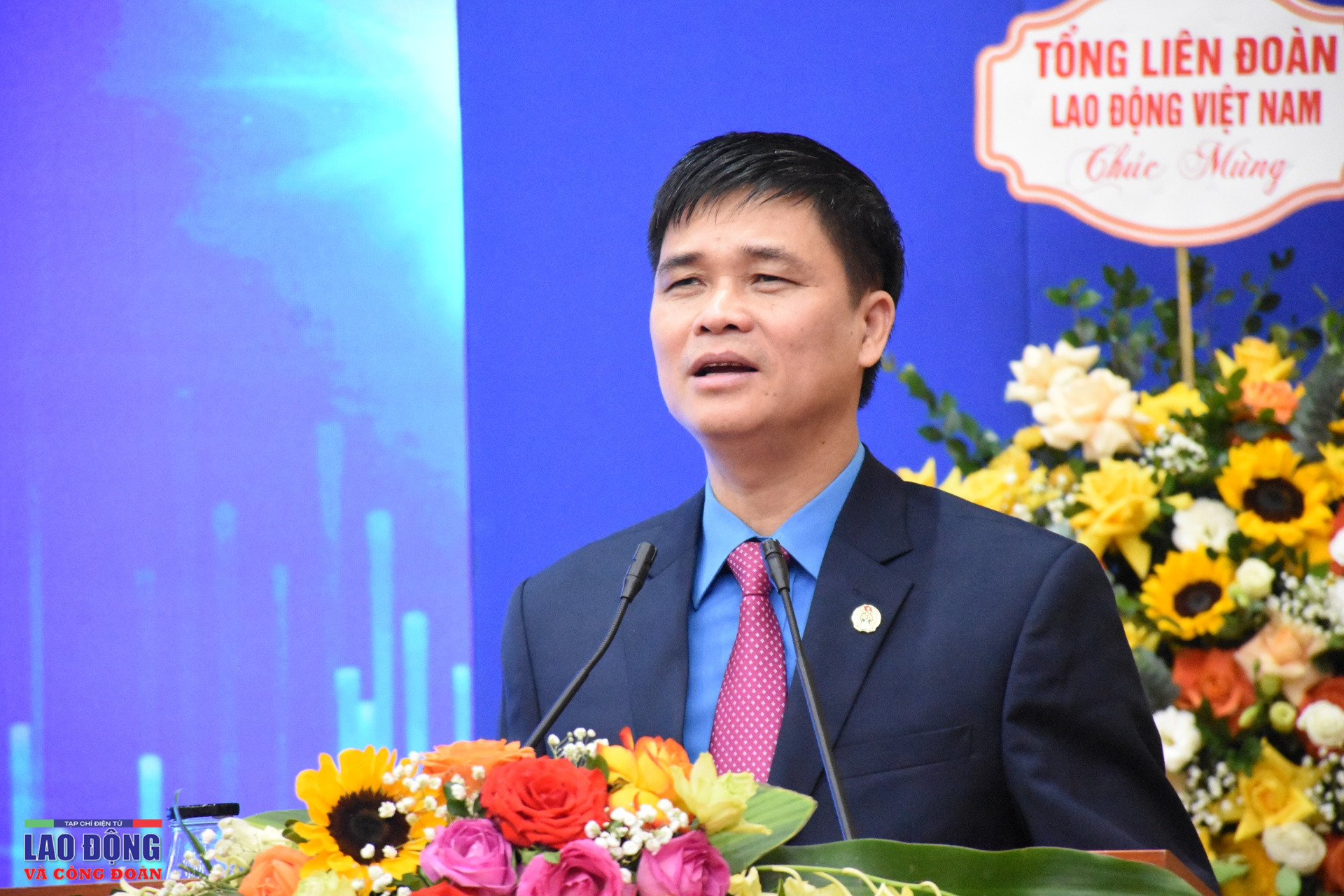 Toàn cảnh lễ kỷ niệm 94 năm ngày Tạp chí Lao động và Công đoàn xuất bản số đầu Toàn cảnh lễ kỷ niệm 94 năm ngày Tạp chí Lao động và Công đoàn xuất bản số đầu