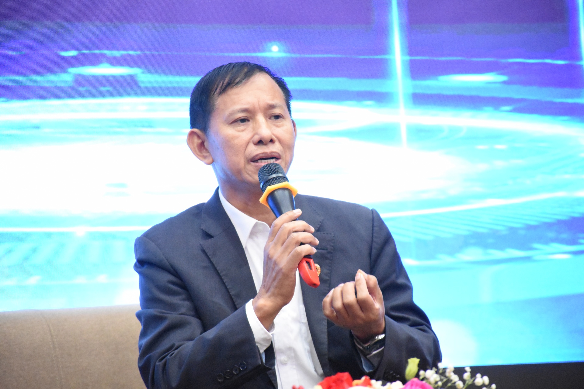 Toàn cảnh lễ kỷ niệm 94 năm Tạp chí Lao động và Công đoàn xuất bản số đầu Toàn cảnh lễ kỷ niệm 94 năm Tạp chí Lao động và Công đoàn xuất bản số đầu