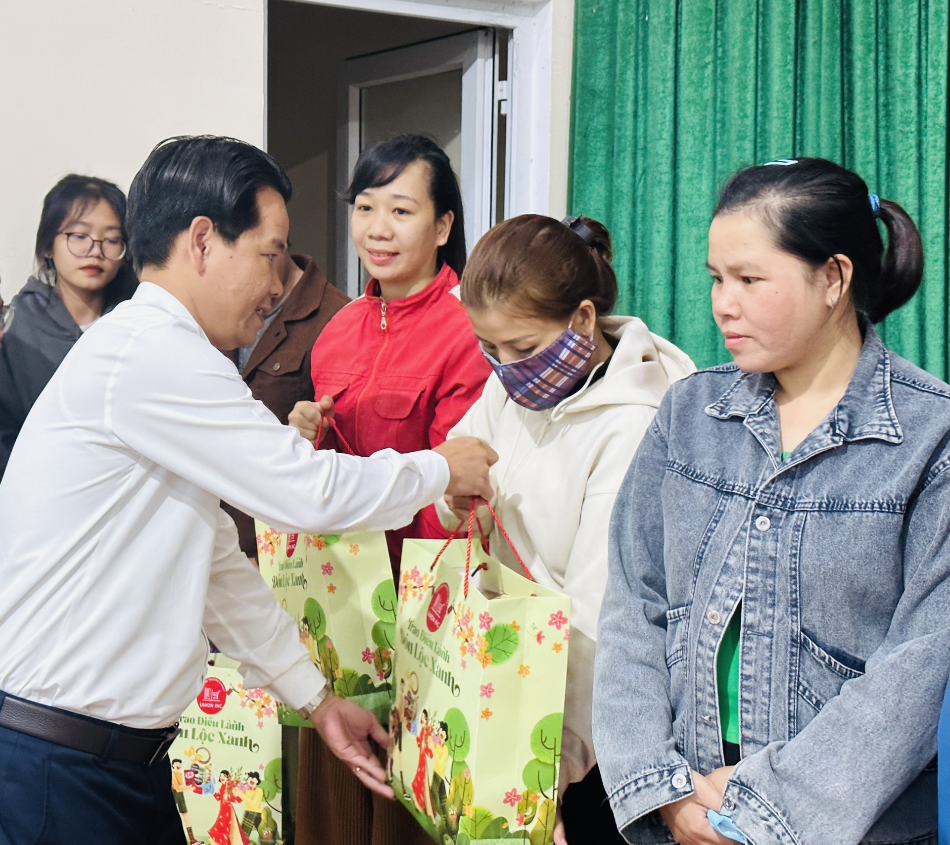 Đà Nẵng: Tổ công nhân tự quản góp phần phòng, chống tệ nạn Đà Nẵng: Tổ công nhân tự quản góp phần phòng, chống tệ nạn