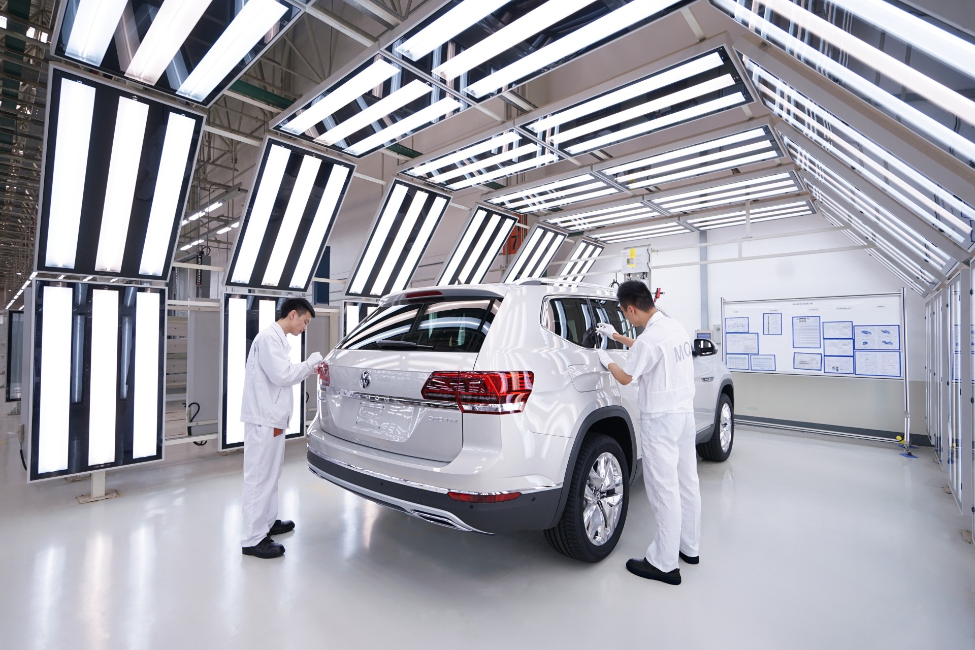 Nhà máy sản xuất Volkswagen Viloran sắp bán tại Việt Nam có quy mô như thế nào ? Nhà máy sản xuất Volkswagen Viloran sắp bán tại Việt Nam có quy mô như thế nào ?