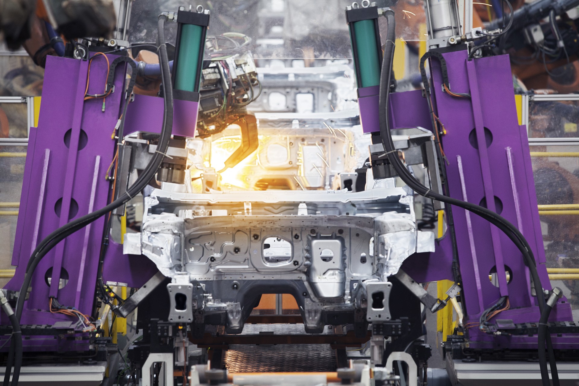 Nhà máy sản xuất Volkswagen Viloran sắp bán tại Việt Nam có quy mô như thế nào ? Nhà máy sản xuất Volkswagen Viloran sắp bán tại Việt Nam có quy mô như thế nào ?