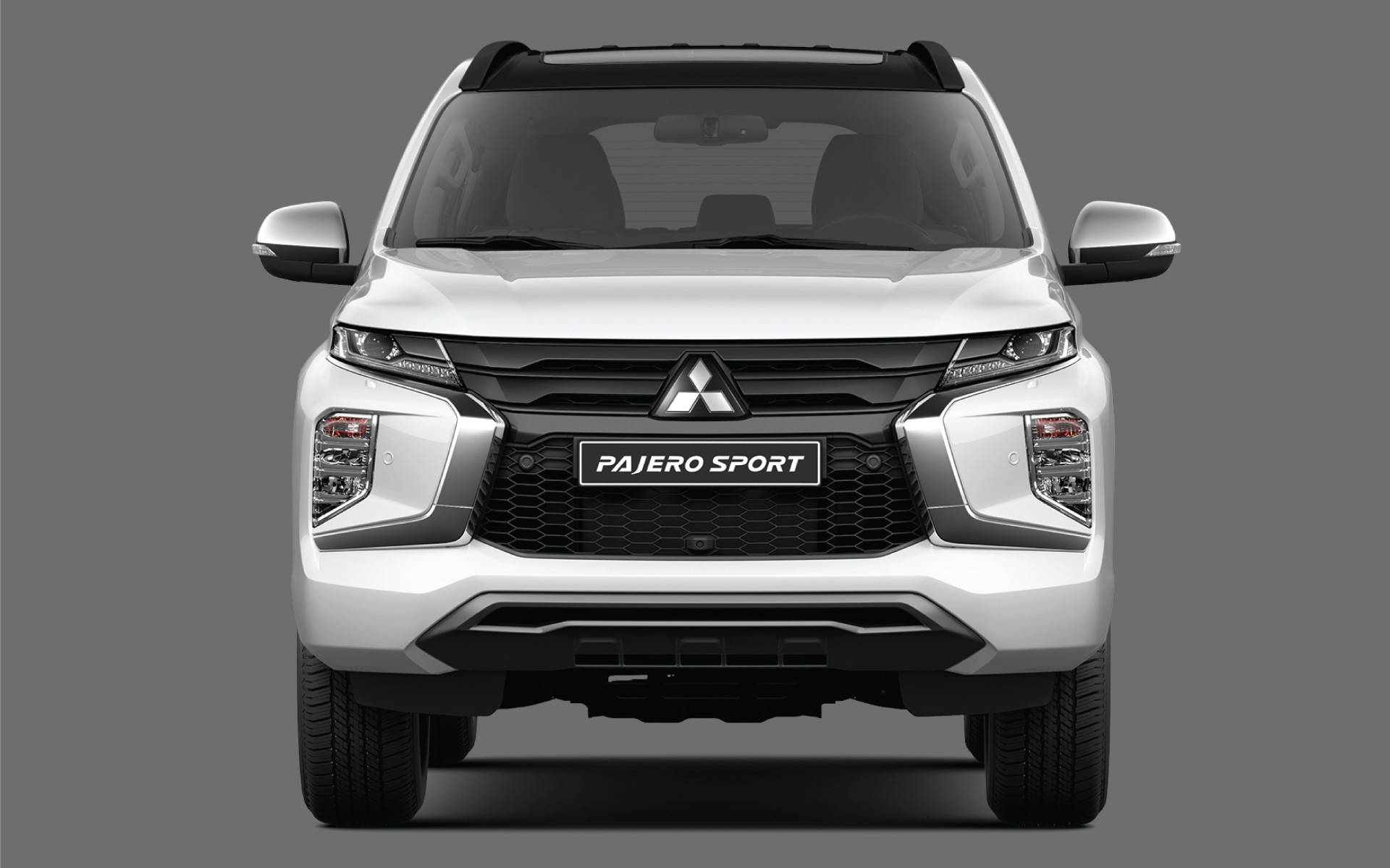 Mitsubishi Pajero có bản hai tông màu mới, tăng trang bị giá không đổi Mitsubishi Pajero có bản hai tông màu mới, tăng trang bị giá không đổi