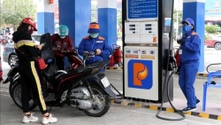 Giá xăng có thể tiếp tục giảm vào ngày mai