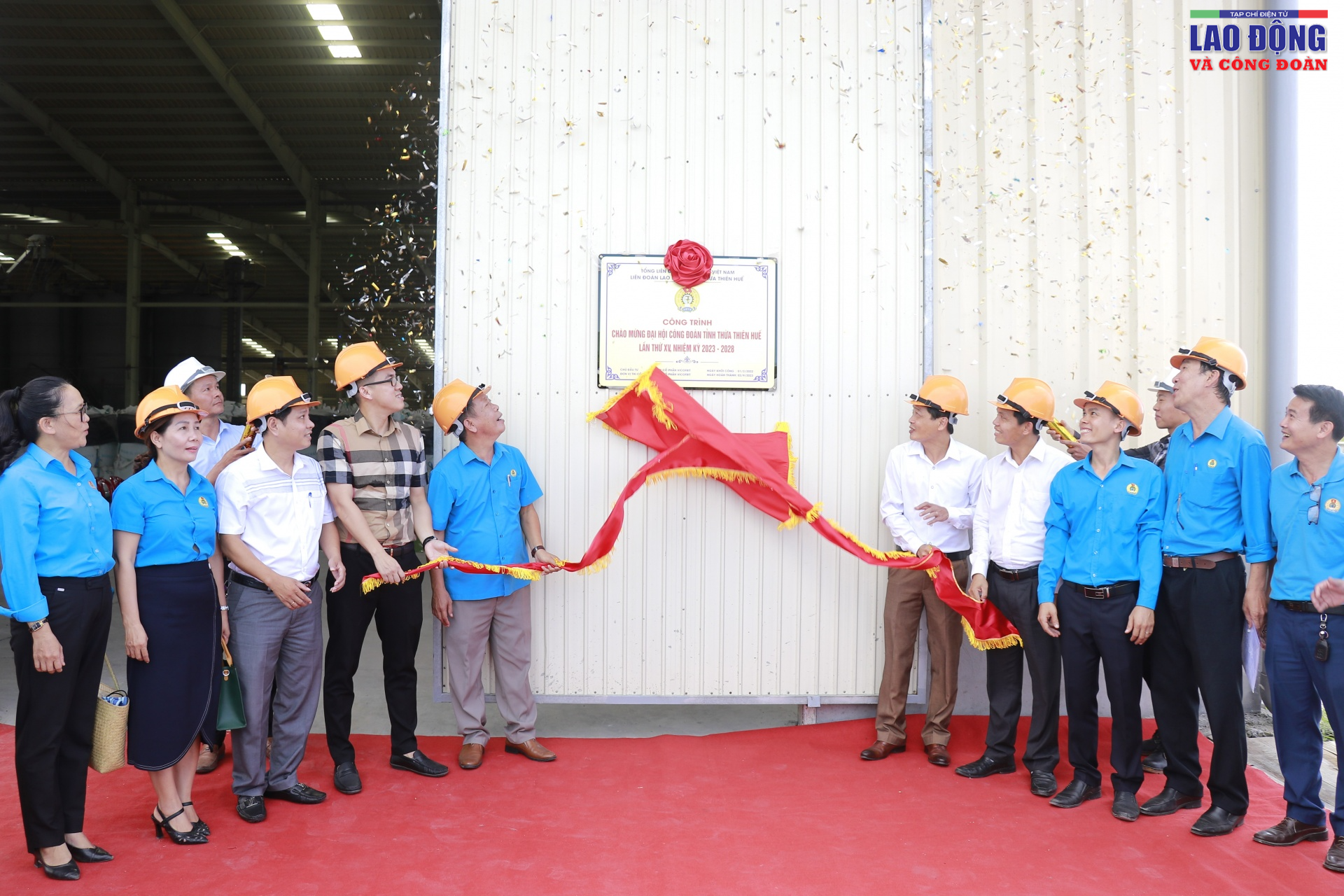 Nâng cao đời sống công nhân lao động từ những công trình chào mừng đại hội công đoàn Nâng cao đời sống công nhân lao động từ những công trình chào mừng đại hội công đoàn