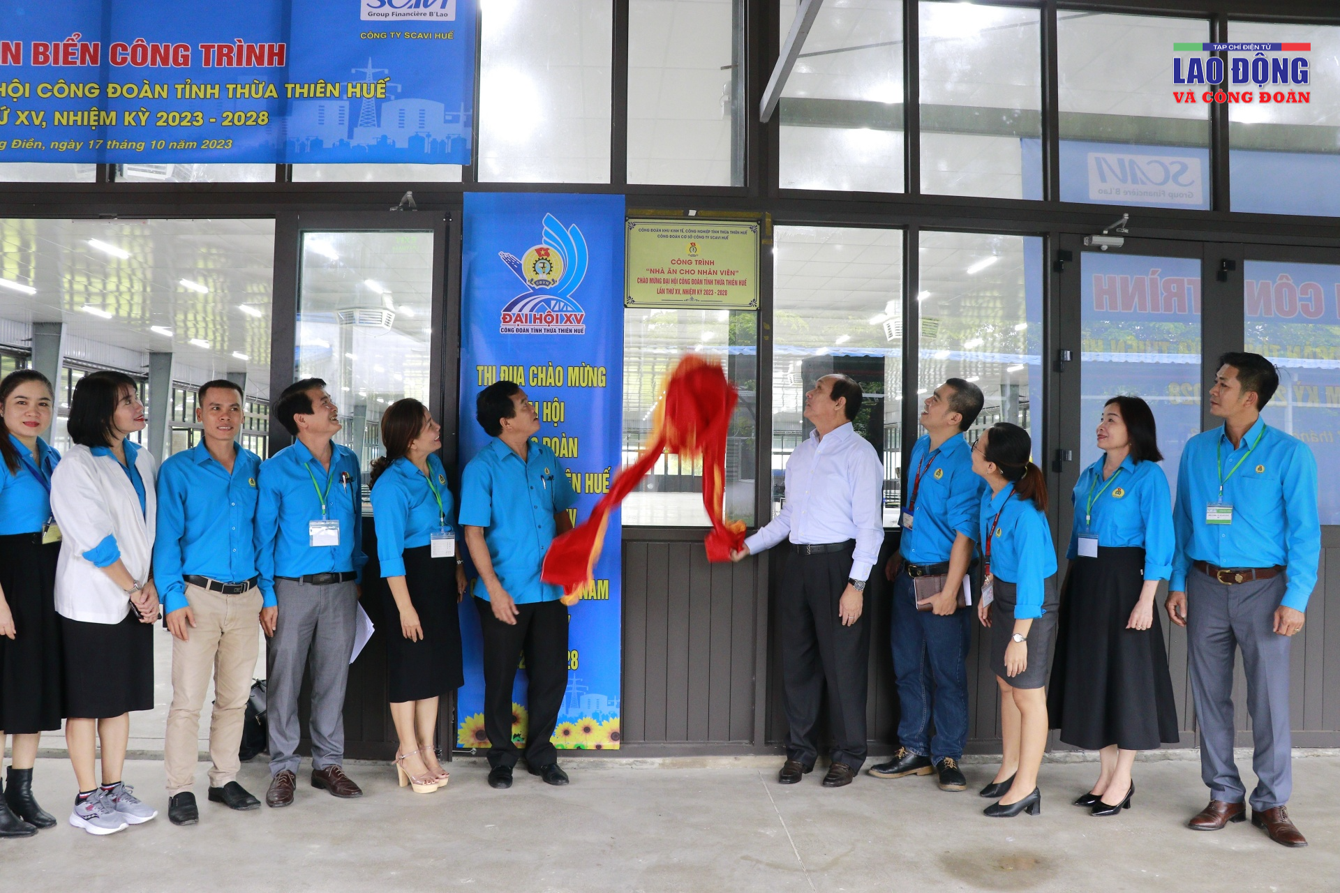 Nâng cao đời sống công nhân lao động từ những công trình chào mừng đại hội công đoàn Nâng cao đời sống công nhân lao động từ những công trình chào mừng đại hội công đoàn