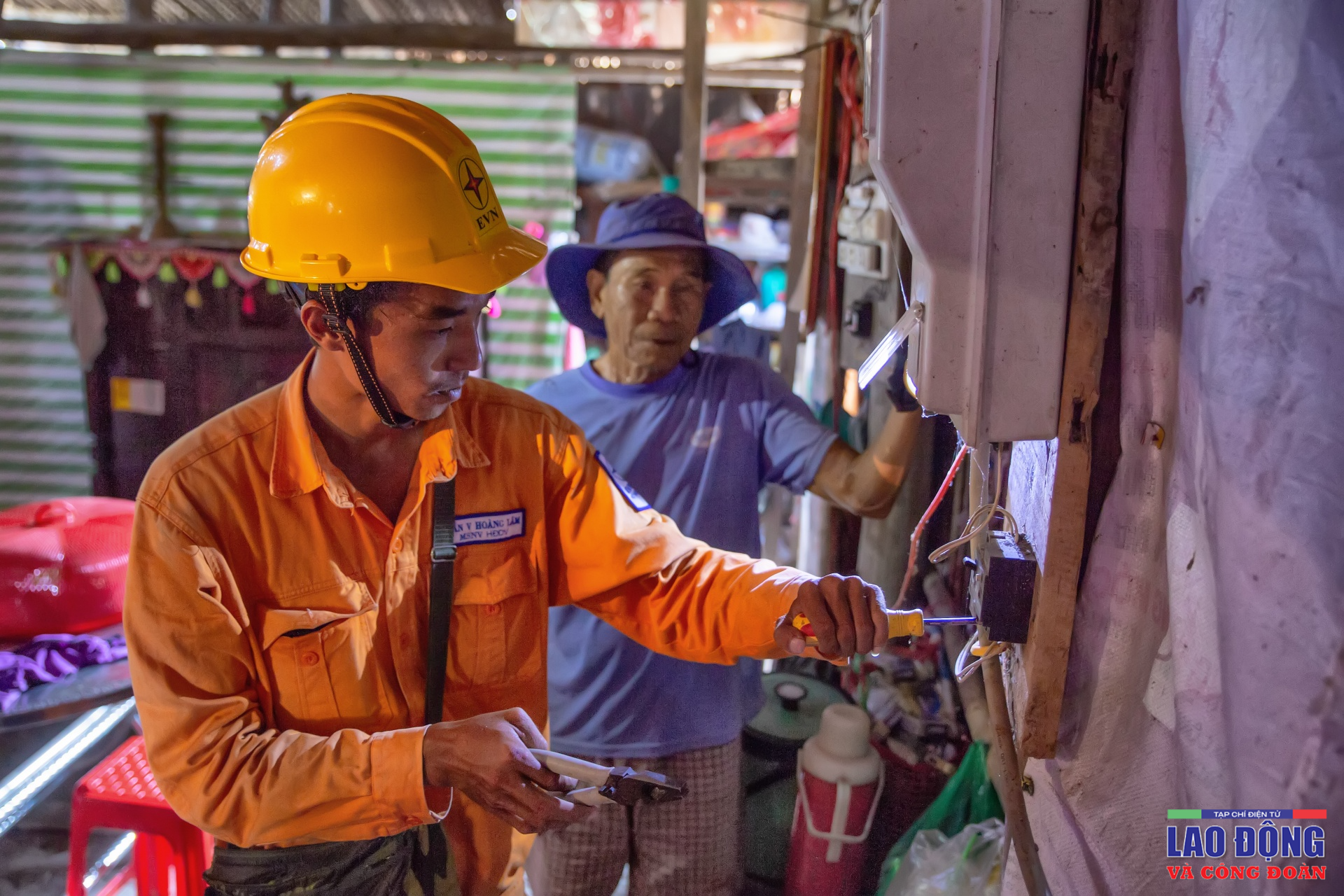 Những giọt mồ hôi thầm lặng