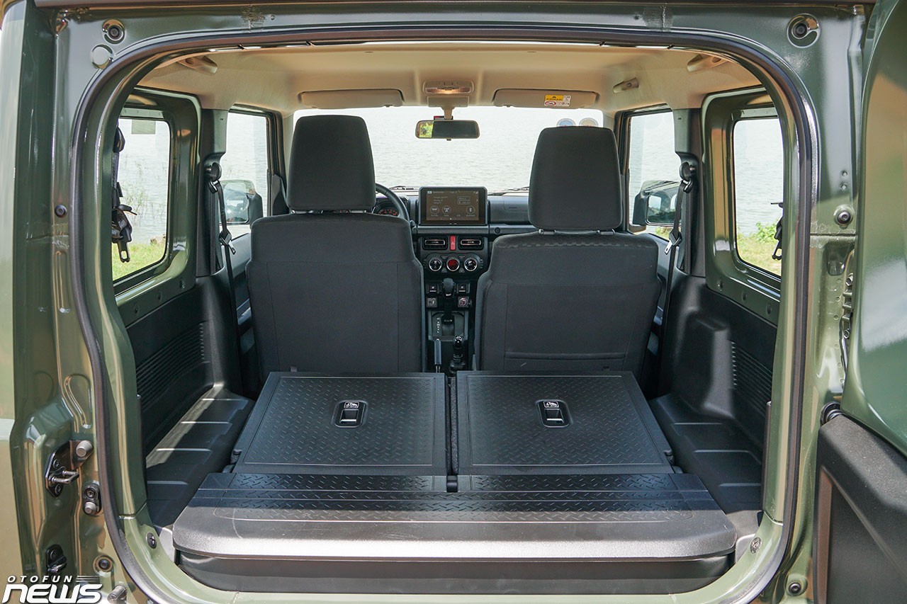 Suzuki Jimny mẫu xe dành cho 'dân chơi'