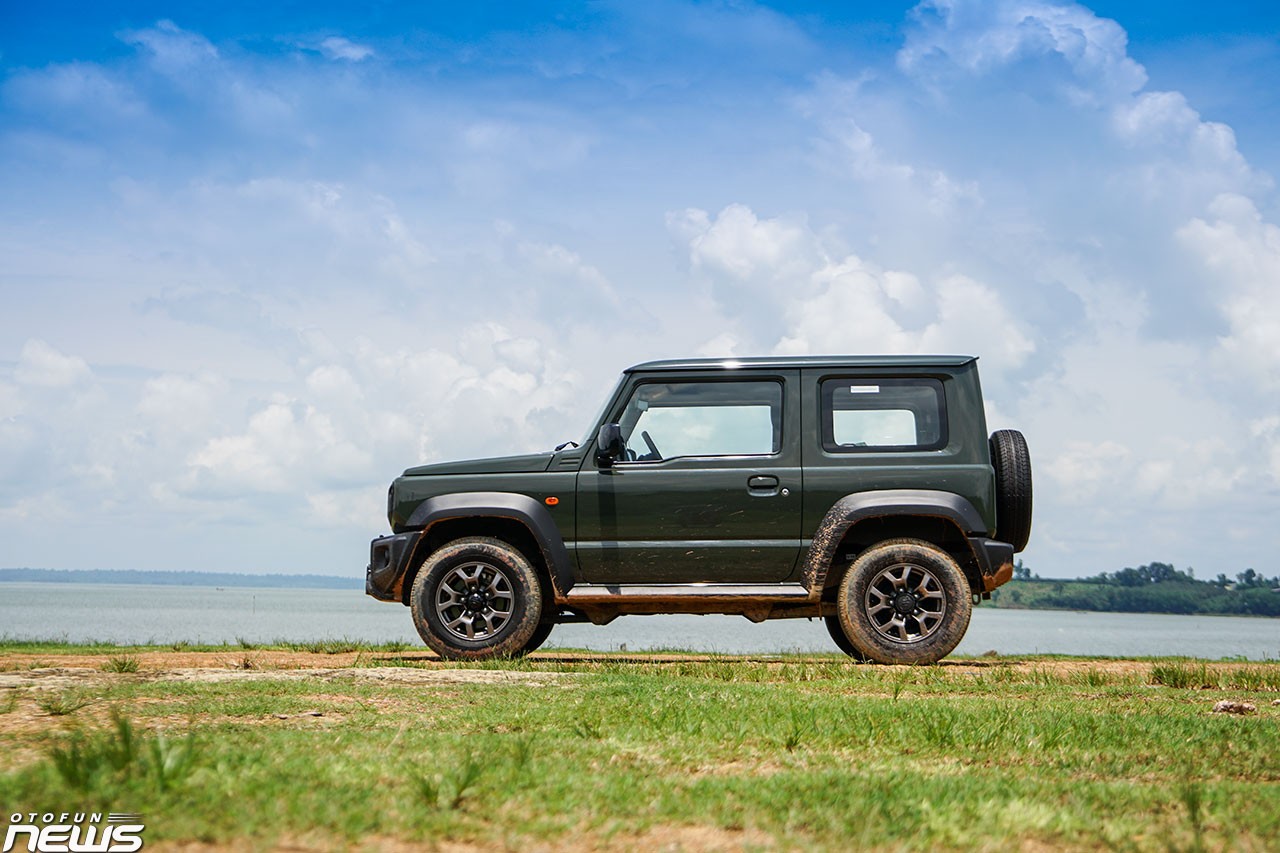 Suzuki Jimny mẫu xe dành cho 'dân chơi'