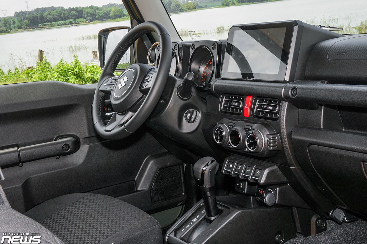 Suzuki Jimny mẫu xe dành cho 'dân chơi'