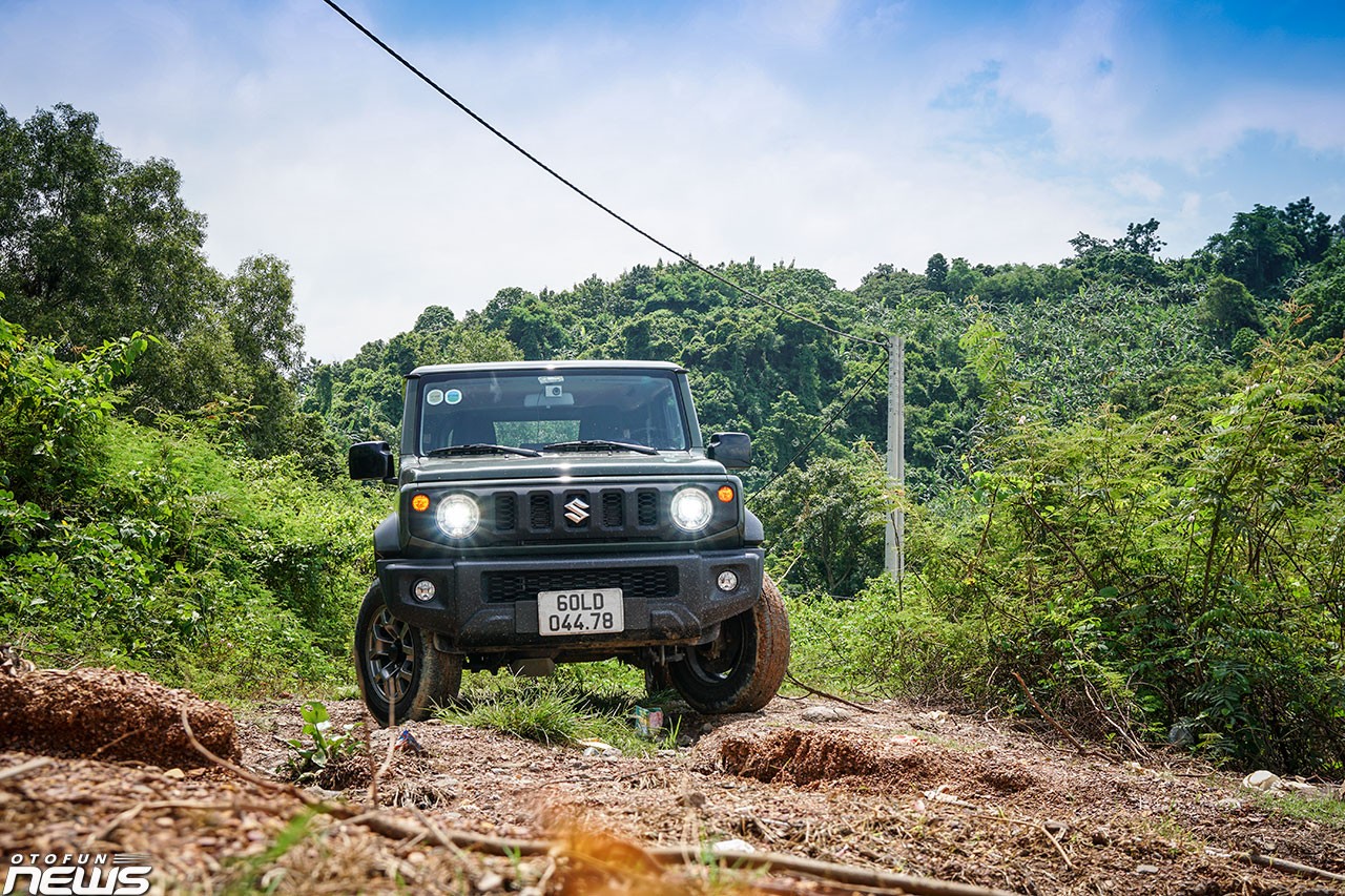 Suzuki Jimny mẫu xe dành cho 'dân chơi'