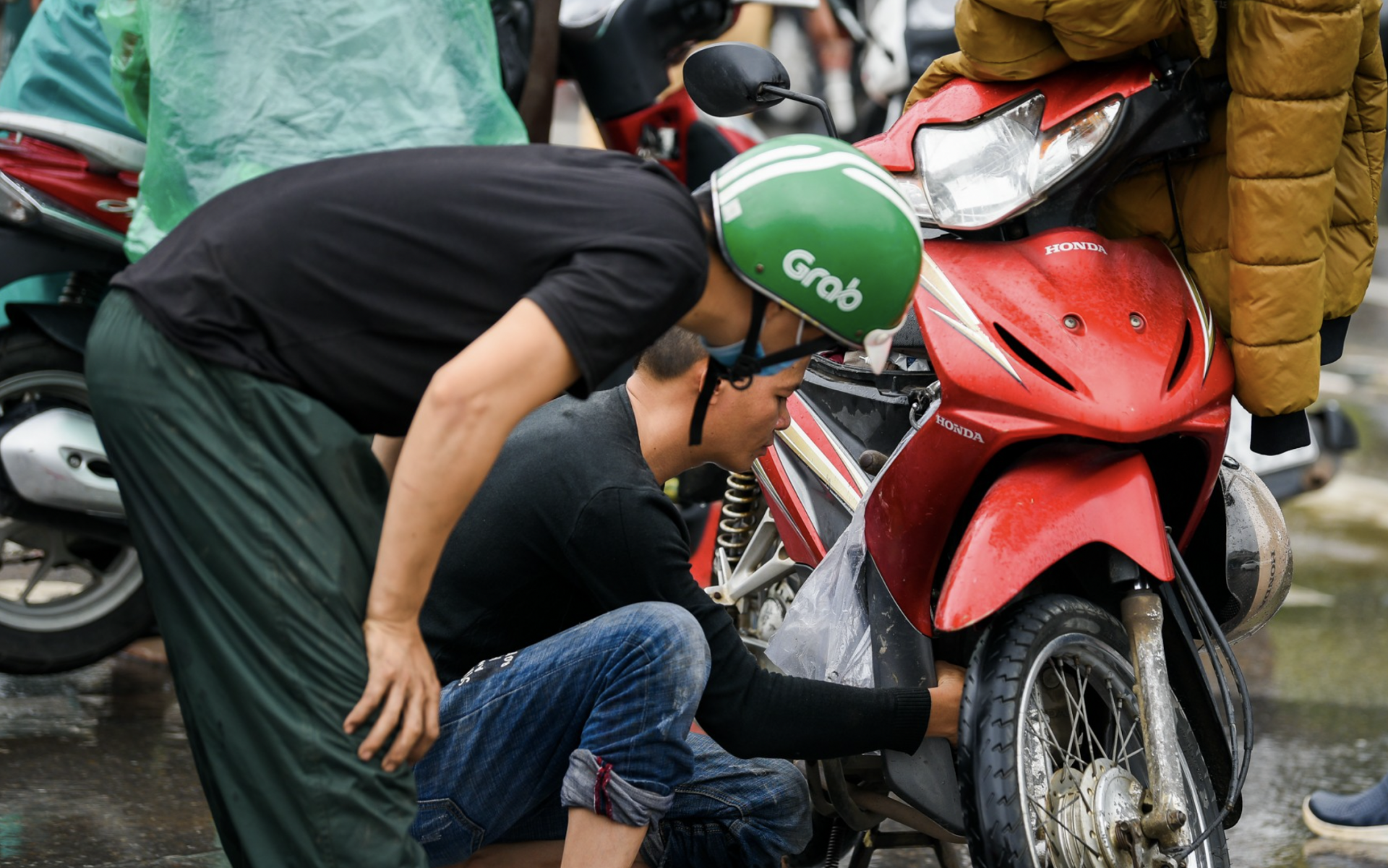 Các bệnh của xe máy vào mùa đông có thể gây nguy hiểm khi di chuyển Các bệnh của xe máy vào mùa đông có thể gây nguy hiểm khi di chuyển