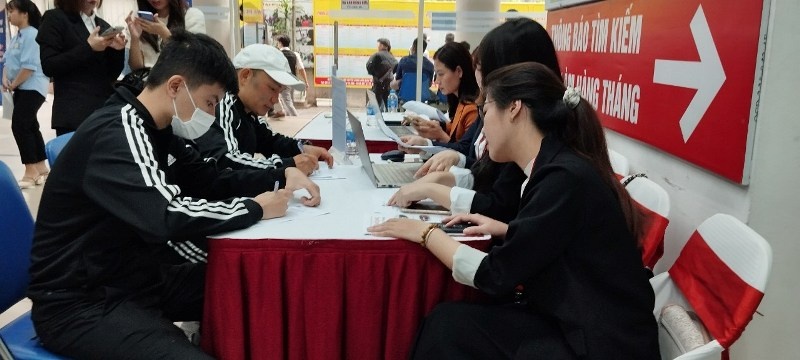 Hàng nghìn việc làm cho lao động ở nước ngoài hồi hương Hàng nghìn việc làm cho lao động ở nước ngoài hồi hương