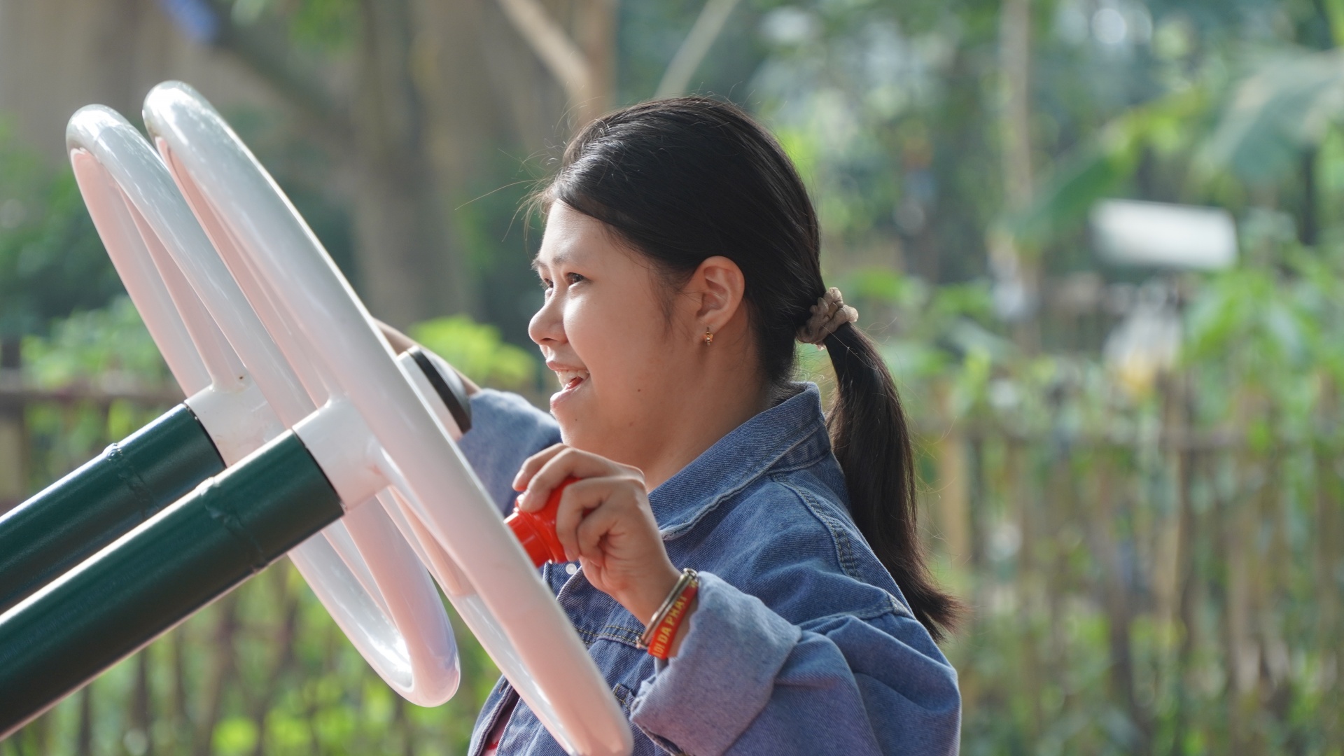 Giúp người khuyết tật hưởng lợi từ các không gian công cộng xanh - sạch - đẹp Giúp người khuyết tật hưởng lợi từ các không gian công cộng xanh - sạch - đẹp