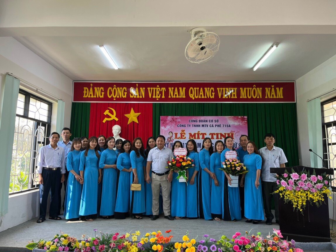 Tạo việc làm ổn định, tăng thu nhập cho người lao động Tạo việc làm ổn định, tăng thu nhập cho người lao động