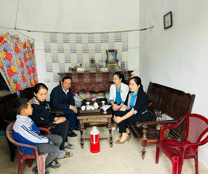 Từng viên gạch đặt xuống là niềm hy vọng được thắp lên