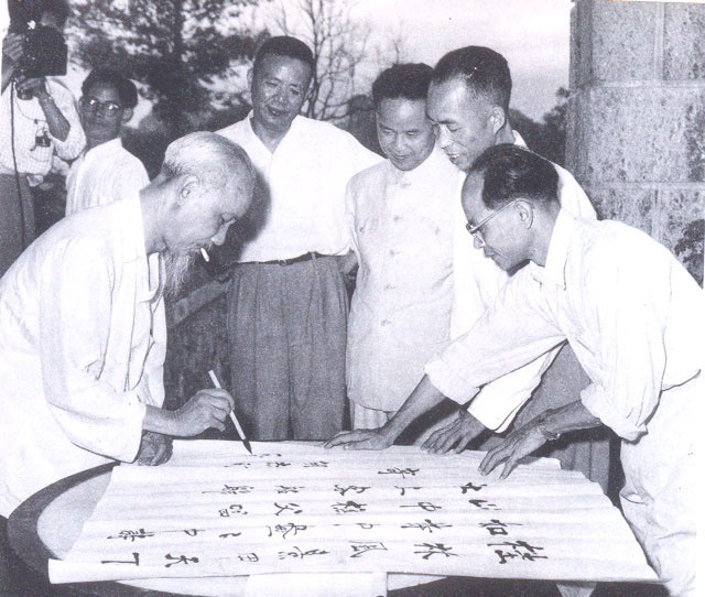 Nhớ lại những lần Bác Hồ kỷ niệm sinh nhật của mình trên đất nước Trung Hoa