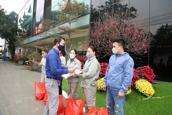 Giữ chân người lao động bằng những chế độ phúc lợi hấp dẫn Giữ chân người lao động bằng những chế độ phúc lợi hấp dẫn