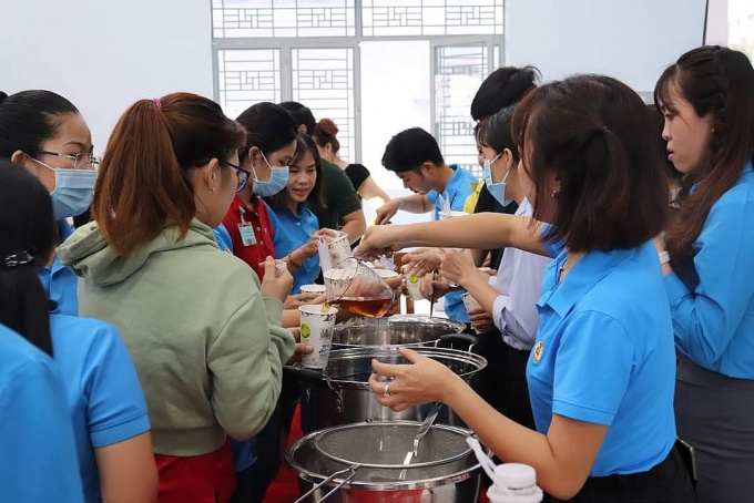 Phụ nữ ơi, hãy làm cho mình hạnh phúc trước!