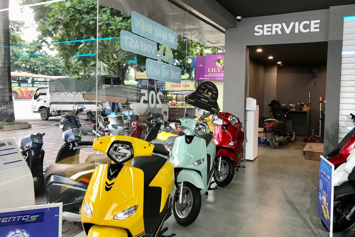 Người dùng xe máy điện tự hào về những điều gì nhất khi so với xe xăng