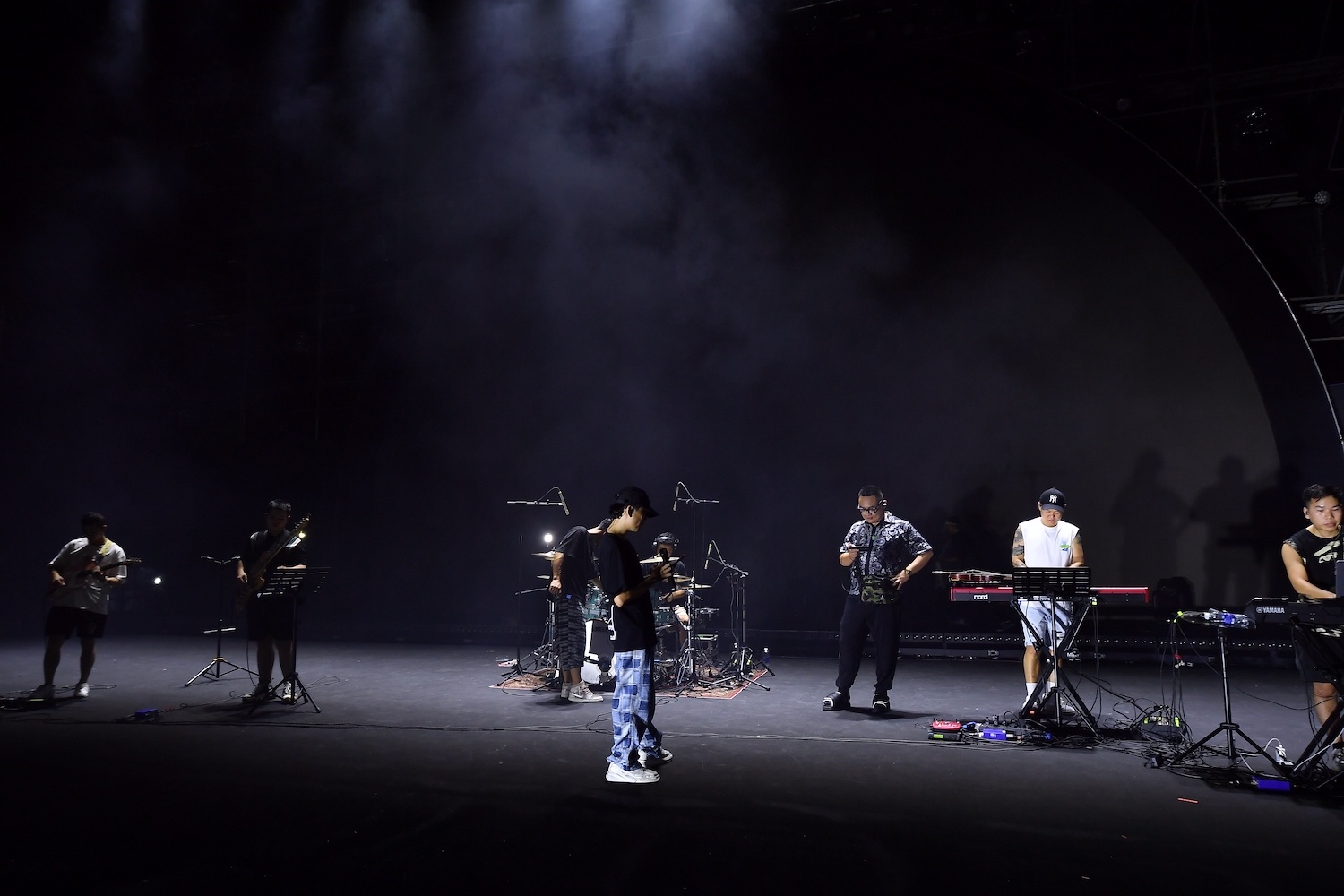 Dàn sao Việt đổ bộ Phú Quốc, sẵn sàng cho 8Wonder Winter Festival