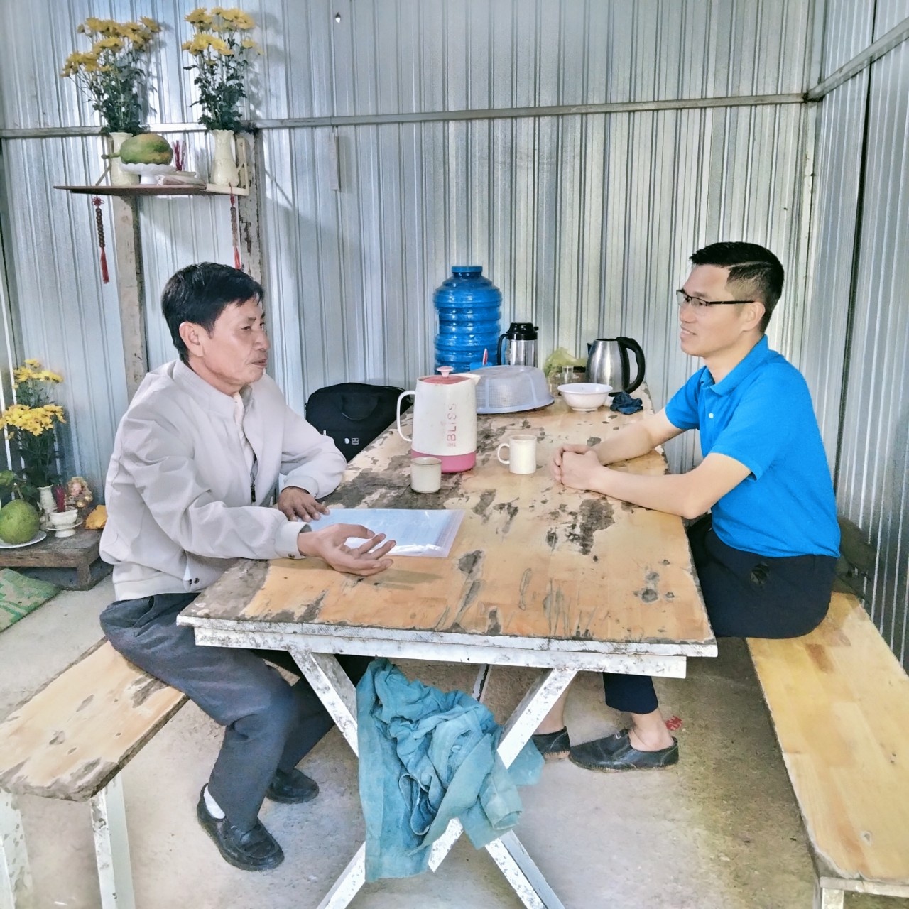 Nỗi niềm của cai thầu và người lao động khi bị chủ thầu nợ tiền công Nỗi niềm của cai thầu và người lao động khi bị chủ thầu nợ tiền công