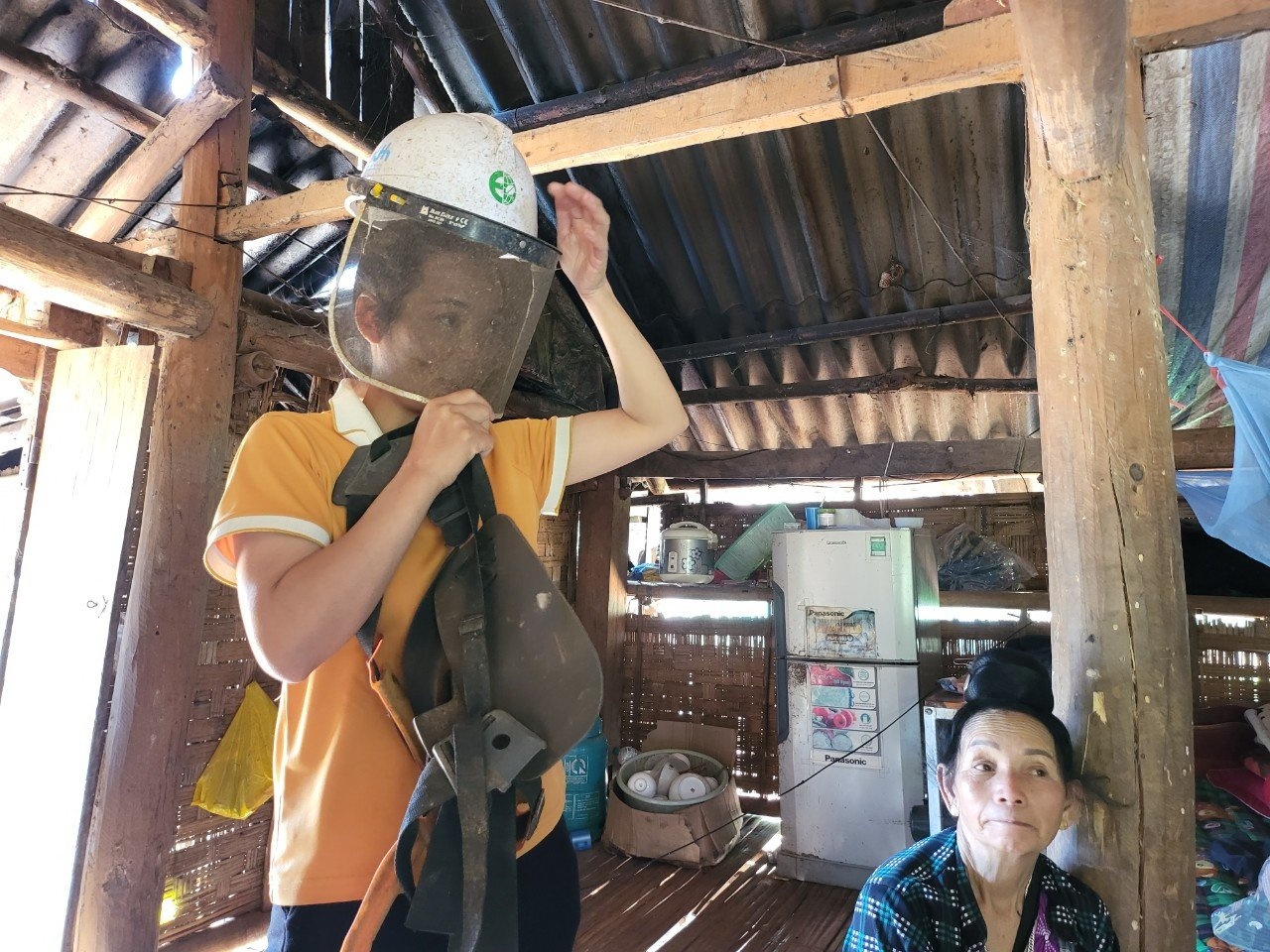 Nâng cao ý thức bảo đảm an toàn lao động của nữ nông dân trồng cà phê