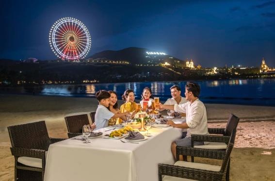 Điểm danh 10 trải nghiệm “check-in” Giáng sinh cổ tích tại Vinpearl Nha Trang