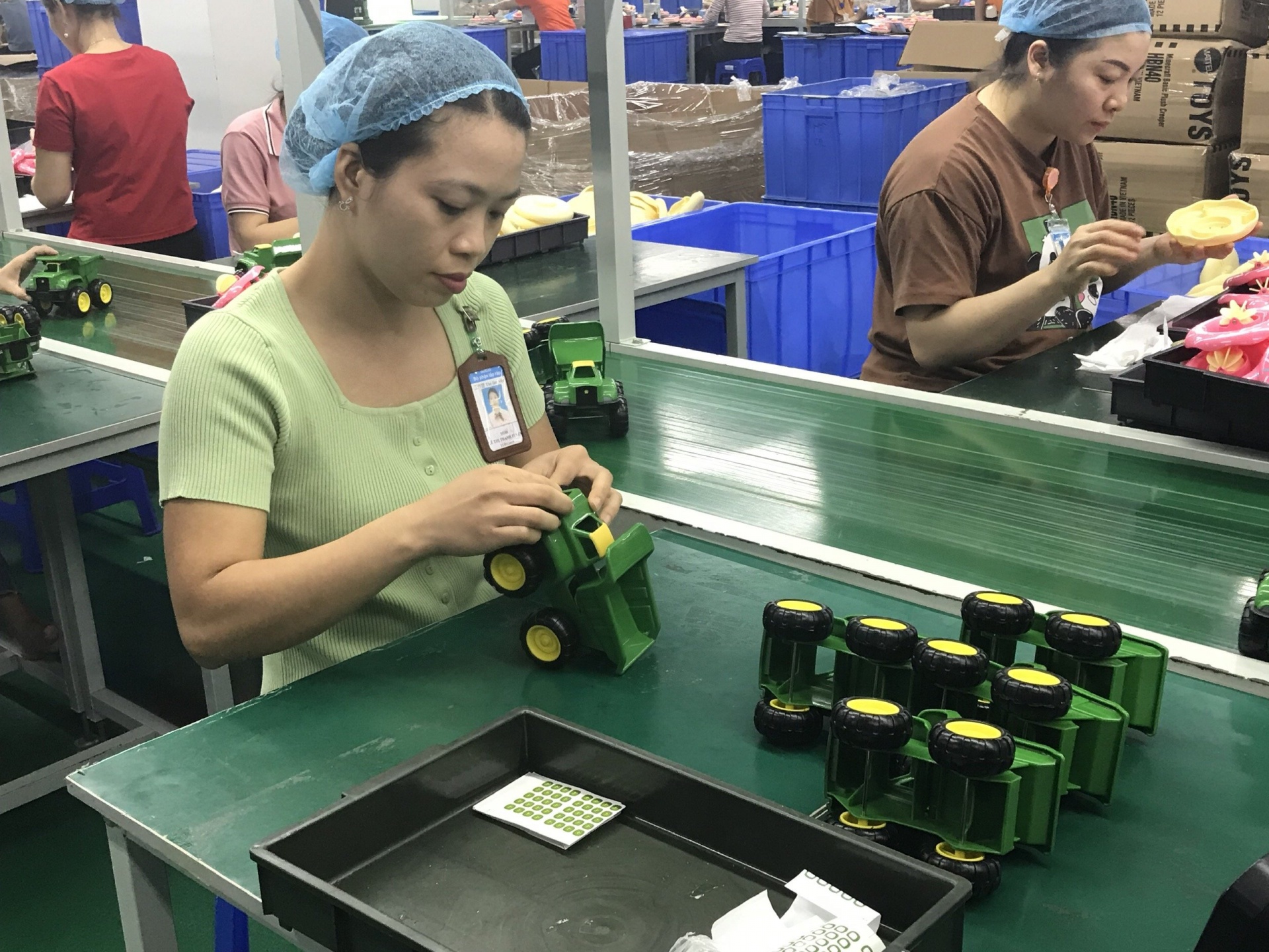 Doanh nghiệp gặp khó vẫn chi Doanh nghiệp gặp khó vẫn chi