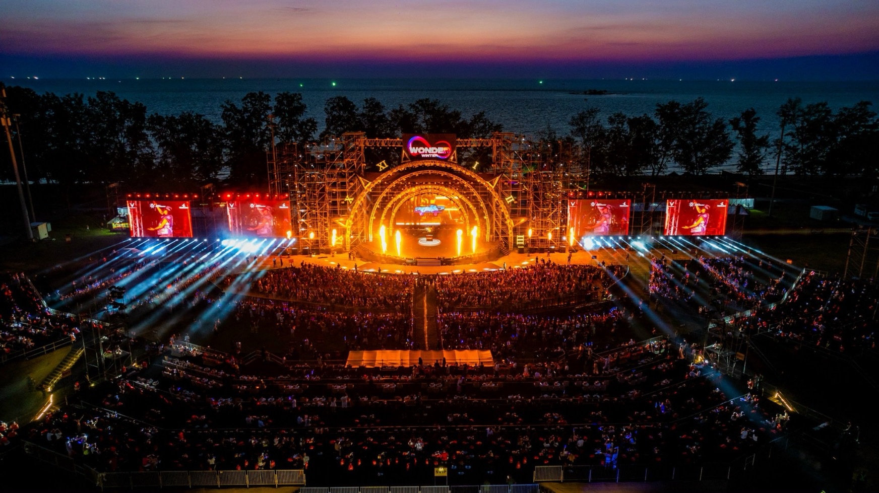 Phú Quốc United Center không hạ nhiệt sau 8Wonder Winter Festival Phú Quốc United Center không hạ nhiệt sau 8Wonder Winter Festival