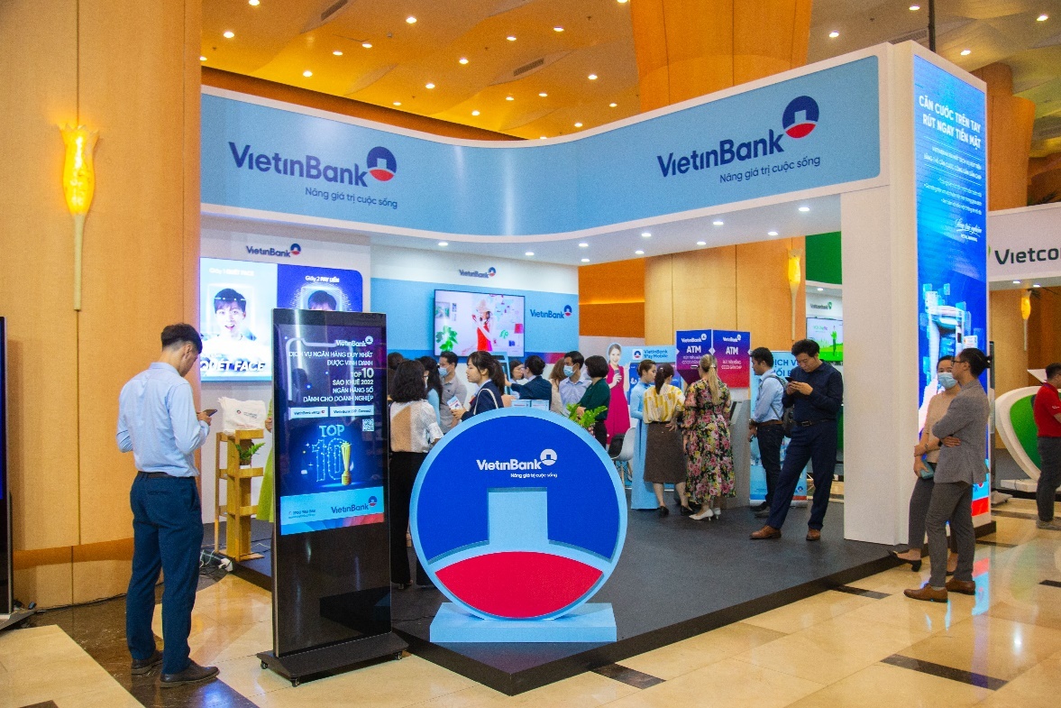 VietinBank tích cực triển khai chuyển đổi số và đạt được nhiều thành tựu nổi bật VietinBank tích cực triển khai chuyển đổi số và đạt được nhiều thành tựu nổi bật