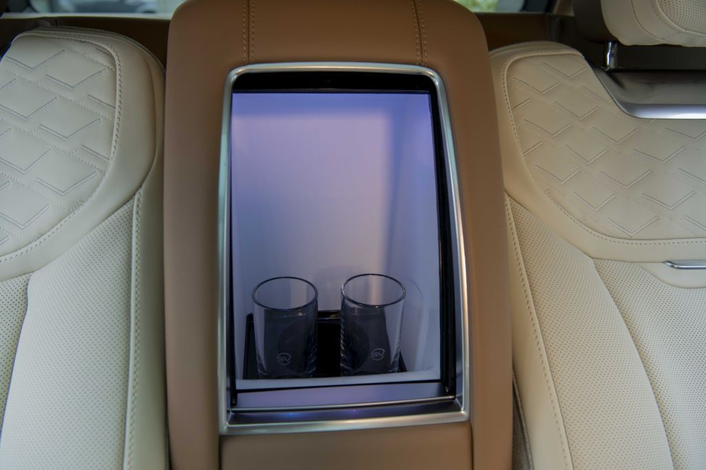 Range Rover SV ra mắt, lựa chọn mới cho giới siêu giàu tại Việt Nam Range Rover SV ra mắt, lựa chọn mới cho giới siêu giàu tại Việt Nam