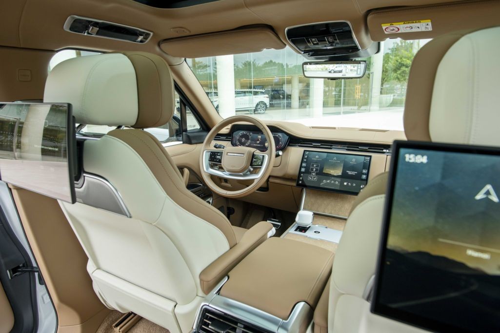 Range Rover SV ra mắt, lựa chọn mới cho giới siêu giàu tại Việt Nam Range Rover SV ra mắt, lựa chọn mới cho giới siêu giàu tại Việt Nam