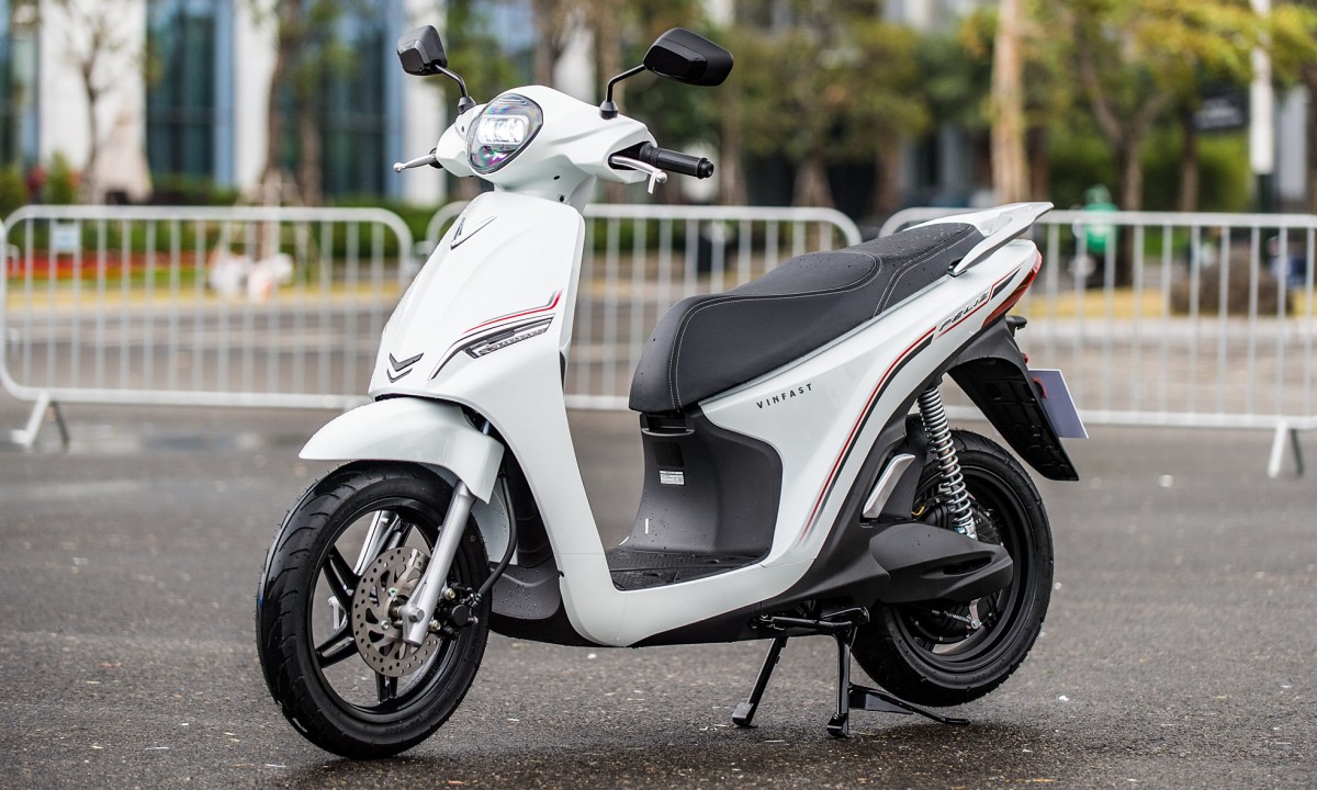 Đi xe máy điện VinFast Feliz, Evo 200 có cần bằng lái không? Đi xe máy điện VinFast Feliz, Evo 200 có cần bằng lái không?