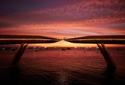 Đẹp siêu thực, Cầu Hôn hút khách chưa từng thấy ngay sau khai trương