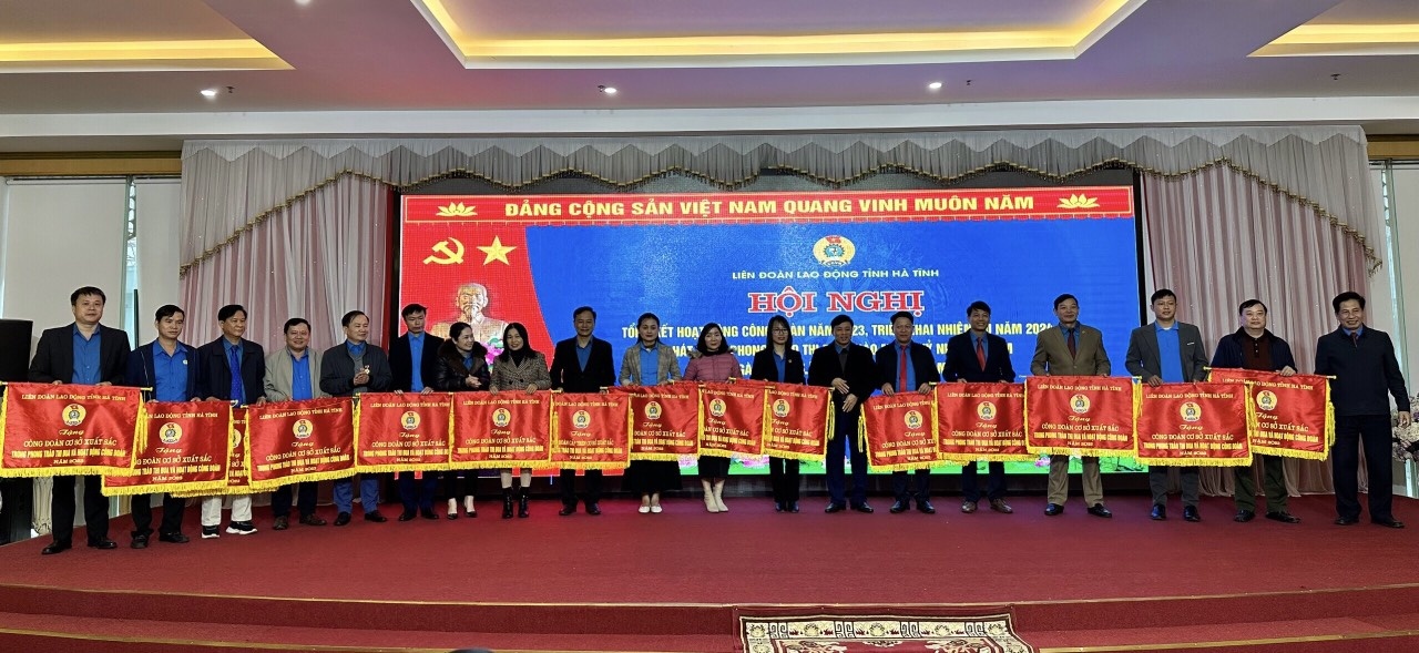 Tập trung nguồn lực để nâng cao vai trò, vị thế của tổ chức Công đoàn Tập trung nguồn lực để nâng cao vai trò, vị thế của tổ chức Công đoàn