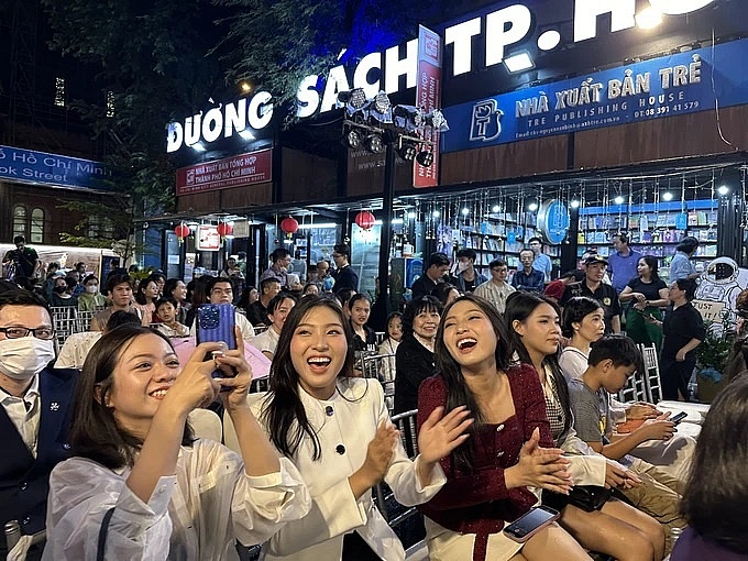 Ước nguyện đầu năm mới 2024 của người lao động 3 miền