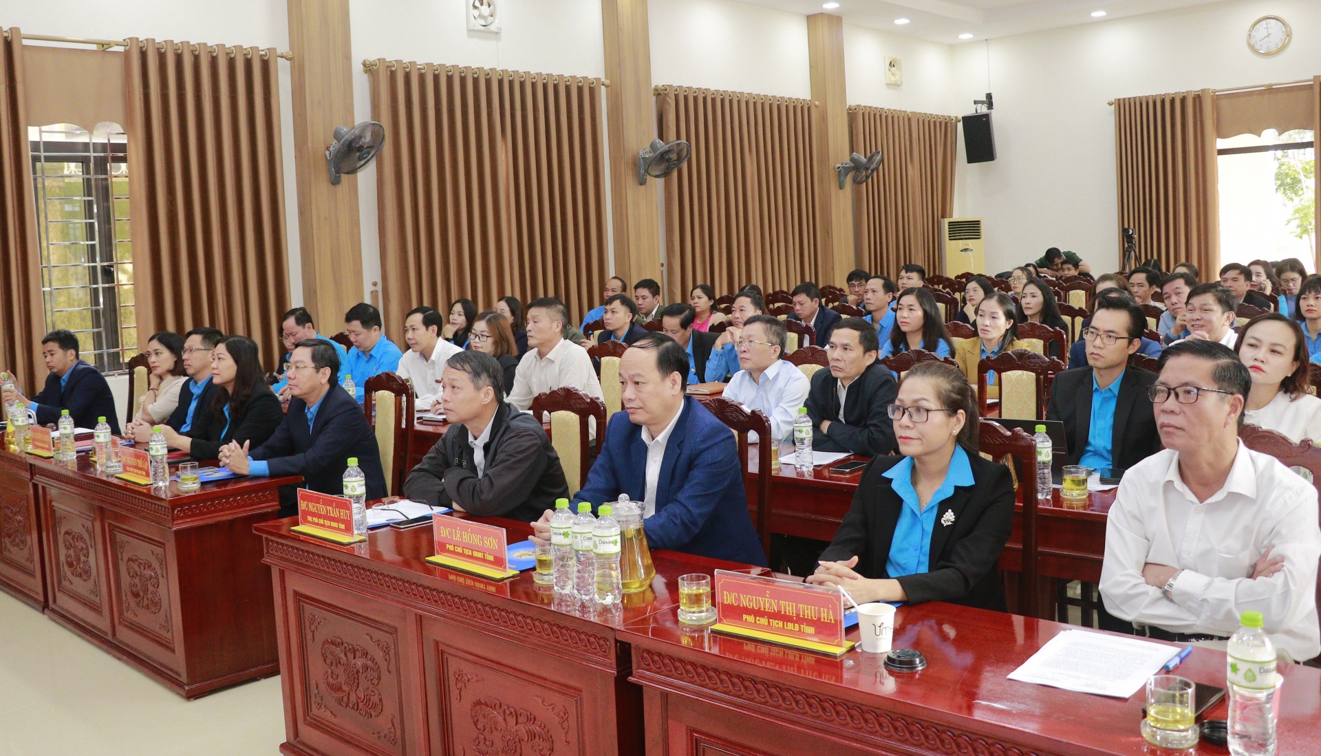 Chú trọng đào tạo, bồi dưỡng đội ngũ cán bộ và chuyển đổi số hoạt động công đoàn Chú trọng đào tạo, bồi dưỡng đội ngũ cán bộ và chuyển đổi số hoạt động công đoàn