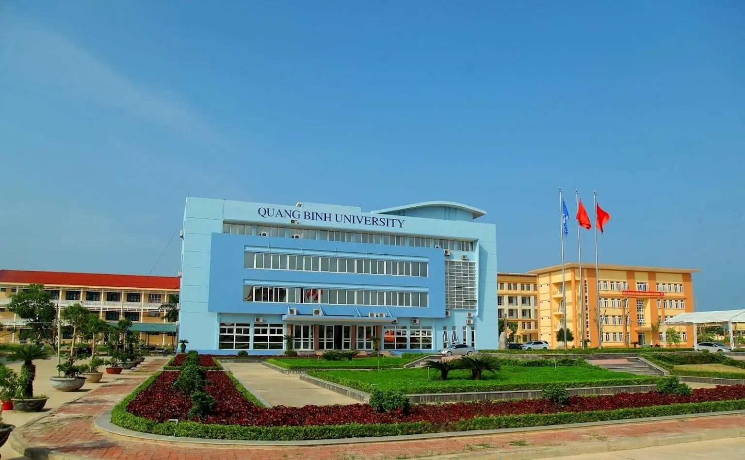 Trường Đại học Quảng Bình nợ lương: Công đoàn đang tìm giải pháp bảo vệ quyền lợi