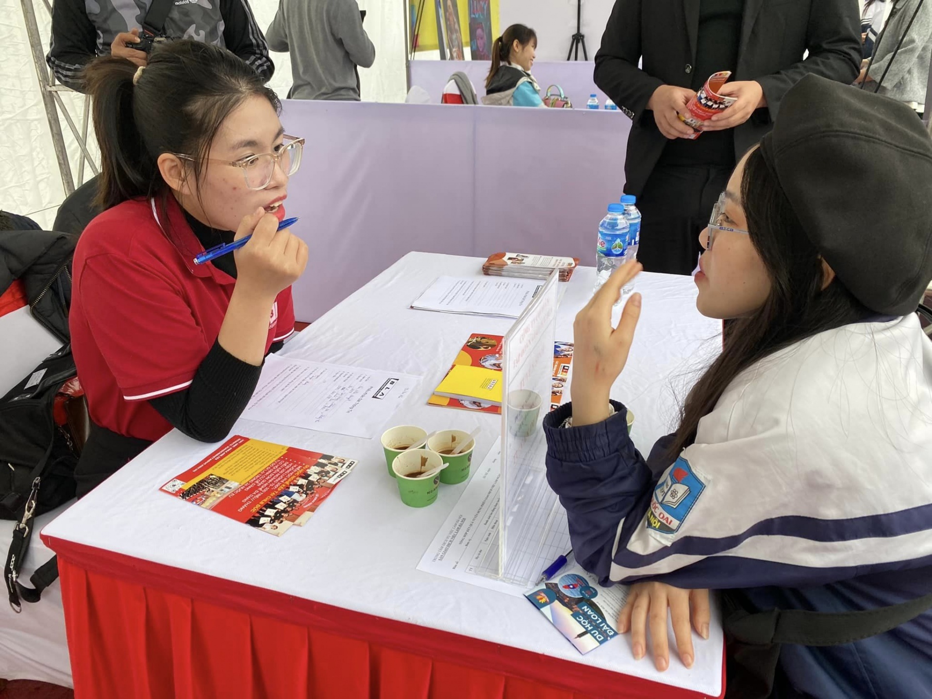 Tạo cơ hội cho người trẻ tiếp cận thị trường lao động Tạo cơ hội cho người trẻ tiếp cận thị trường lao động