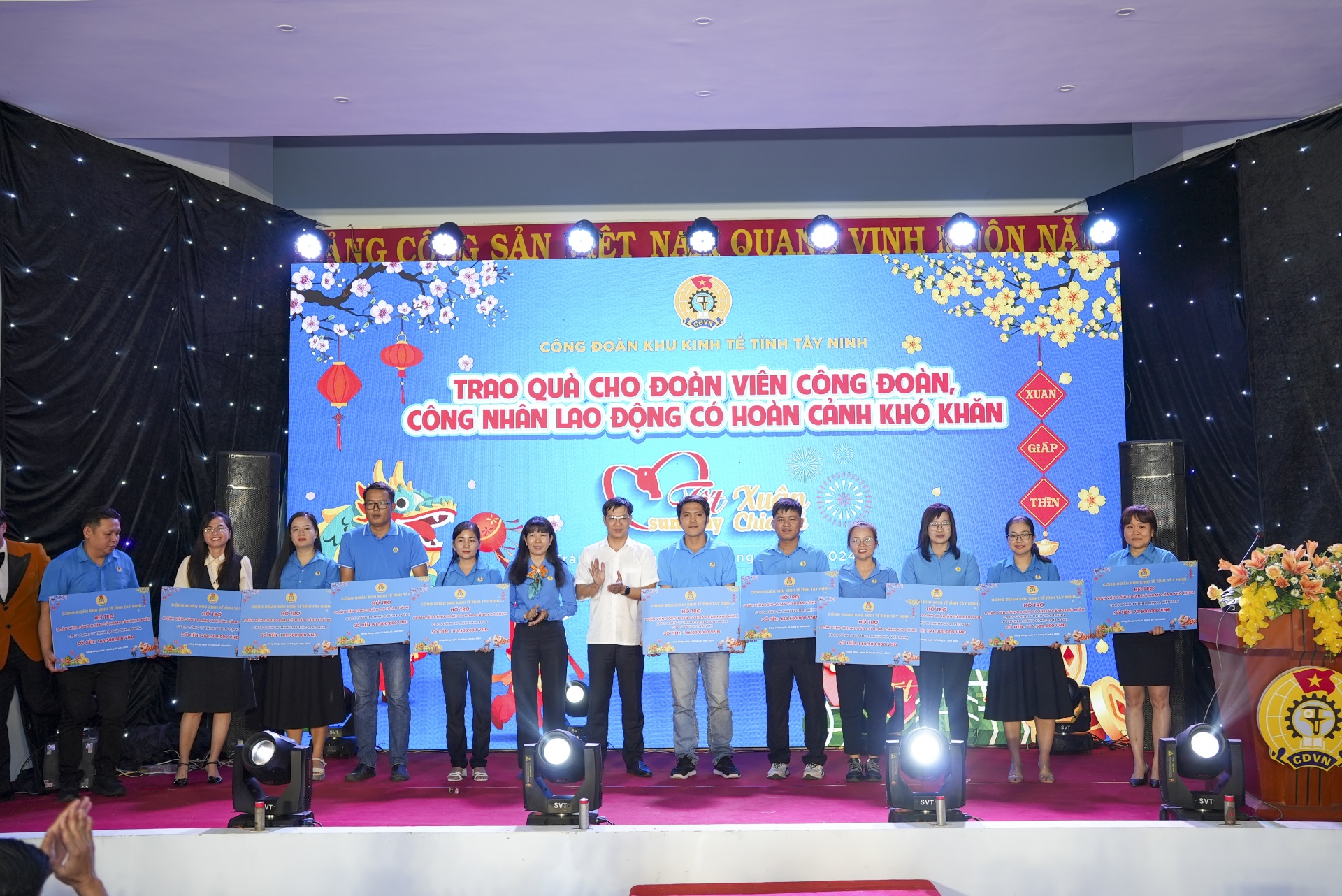 Hơn 30.000 lượt người tham gia Chợ tết Công đoàn tại Tây Ninh