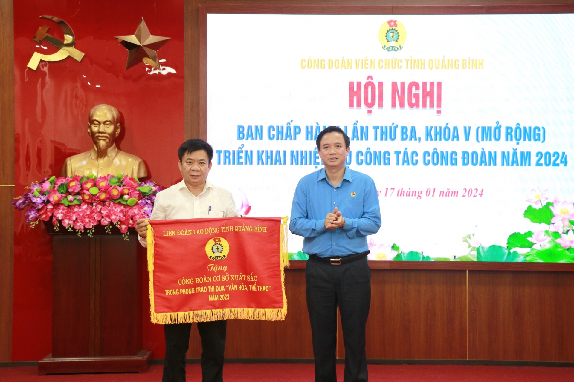 Xây dựng tổ chức Công đoàn vững mạnh và tích cực xây dựng Đảng, chính quyền