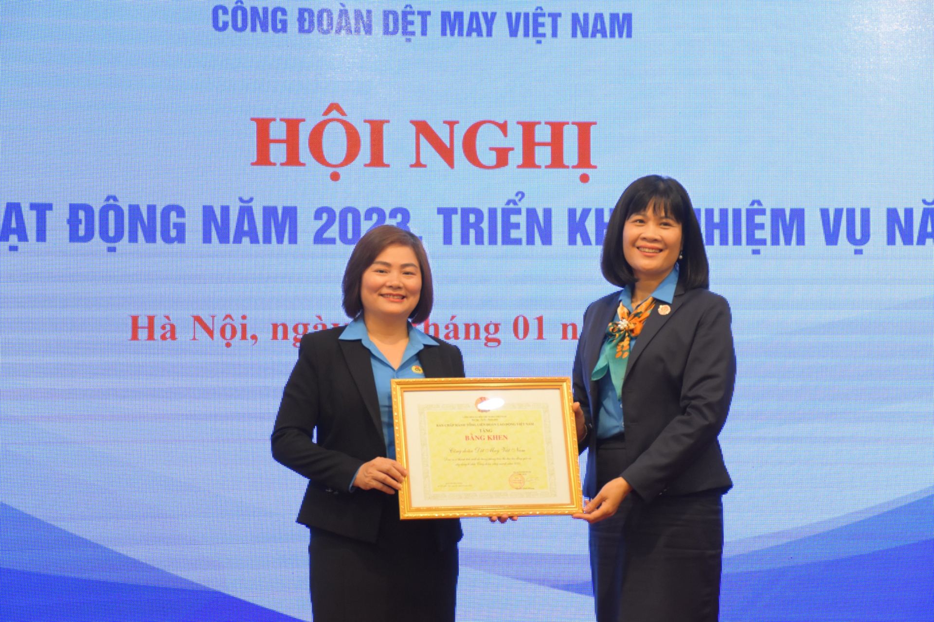 Năm kiên cường của Công đoàn Dệt May Việt Nam